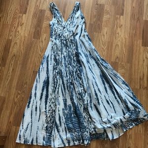 💥Sale💥 Michael Kors White and Blue Maxi Dress M